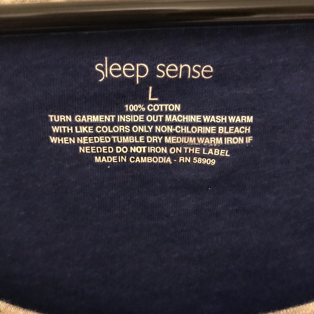 Shirt - Picture 2 of 4